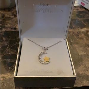 ⬇️⬇️NWOT 18K gold silver pendant necklace⬇️⬇️